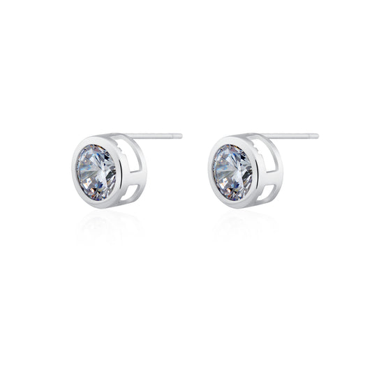 DLB Swarovski Brilliance: Titanium Bezel-Set Stud Earrings (silver)